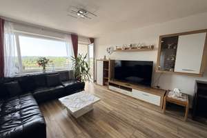 Modernisierte 3-Zimmer-Wohnung mit Loggia, Aufzug und Fernblick in Hiddenhausen – Die vollständige Adresse der Immobilie erhältst du vom Anbieter., 32120 Hiddenhausen – Vorschaubild 2