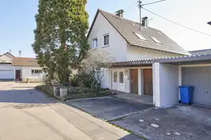 Schönes 2-Familienhaus (ca. 131 m²) freistehend, mit Garten, Garage uvm – Heilbronn (Kreis) – Vorschaubild 3