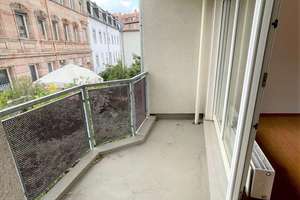 Großzügige 2-Zi-Wohnung mit Balkon, separater Küche und TG-Stellplatz in Fürth – Die vollständige Adresse der Immobilie erhältst du vom Anbieter., 90766 Scherbsgraben, Billinganlage, Fürth – Vorschaubild 7