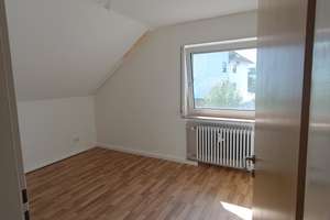 Alltagstaugliche 3-Zimmer-Wohnung mit Balkon über Wiesbaden-Breckenheim – Weidenstraße 17, 65207 Breckenheim, Wiesbaden – Vorschaubild 12