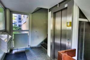 Geräumige bezugsfreie 3 bis 4-Zimmerwohnung mit Sonnenbalkon im 3. Obergeschoss mit Aufzug – Die vollständige Adresse der Immobilie erhältst du vom Anbieter., 12305 Lichtenrade, Berlin – Vorschaubild 7