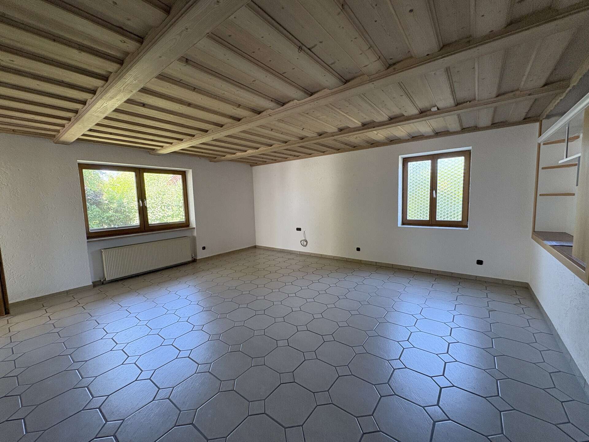 Immobilie in Mallersdorf-Pfaffenberg - Gepflegtes Einfamilienhaus mit Wintergarten in ruhiger Lage - Bild 5