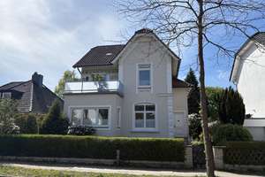 Charmante Altbauwohnung im Erdgeschoss mit Garten im Zweifamilienhaus – Liliencronstraße 12, 22149 Rahlstedt, Hamburg – Vorschaubild 1