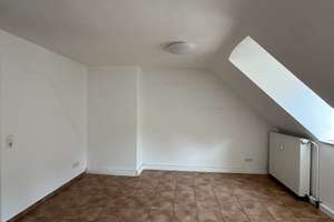 Helle 2-Zimmer- Dachgeschosswohnung in Aachen ab sofort zu vermieten – Küpperstraße 1, 52066 Burtscheider Kurgarten, Aachen – Vorschaubild 6