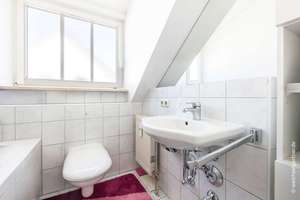 Bezugsfreie Dachgeschosswohnung mit schöner Wohnatmosphäre und TG-Einzelstellplatz – Die vollständige Adresse der Immobilie erhältst du vom Anbieter., 81829 Trudering-Riem (Ortsteil), München – Vorschaubild 10