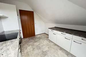 Grüne Lage Nähe Uni-Klinik! Ansprechende, freie 3-Zi.-Maisonette mit 2 Bädern + TG!  – Die vollständige Adresse der Immobilie erhältst du vom Anbieter., 91054 Loewenich, Erlangen – Vorschaubild 9