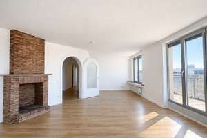Erstbezug nach Renovierung: Einzigartiges Penthouse mit großzügiger Dachterrasse am Worringer Platz – Die vollständige Adresse der Immobilie erhältst du vom Anbieter., 40210 Stadtmitte, Düsseldorf – Vorschaubild 3
