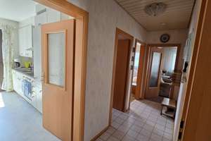 Tolles, freistehendes Einfamilienhaus mit Wintergarten, Terrasse und Garage in Ortsrandlage – Die vollständige Adresse der Immobilie erhältst du vom Anbieter., 71229 Leonberg – Vorschaubild 5