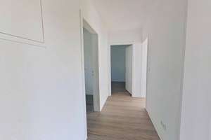 Helle 3-Zimmer-Wohnung mit sonnigem BALKON und modernem Tageslichtbad – Am Heidkämpken 8, 33649 Brackwede, Bielefeld – Vorschaubild 9