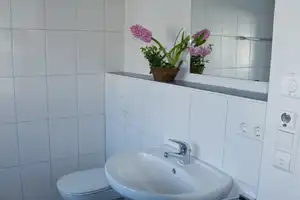 Stilvolles 3 Familienhaus mit Baugrundstück in ruhiger Dorfrandlage – Ravensburg (Kreis) – Vorschaubild 9
