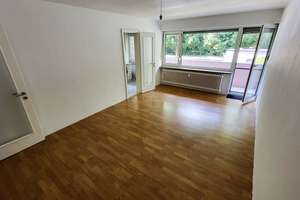 Bezugsfreie 2-Zimmer-Wohnung mit Westbalkon und Einzelgarage in Milbertshofen – Die vollständige Adresse der Immobilie erhältst du vom Anbieter., 80807 Milbertshofen, München – Vorschaubild 2