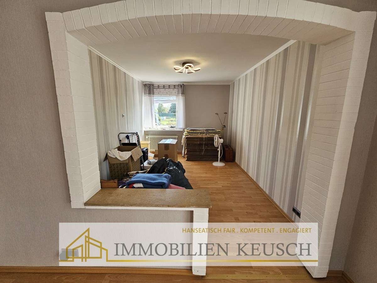 Immobilie in Langwedel - 1-2 Fam.-Haus mit viel Platz über drei Etagen, Sonnenterrasse & Balkon, div. Garagen & Werkstatt - Bild 4