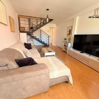 Duplex in Loeches mit Parkplatz und großzügigen Räumen