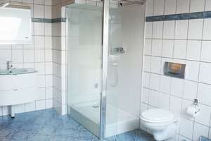 Großzüge Wohnung mit Einbauküche in Bochum: 3,5-Zimmer-Dachgeschosswohnung in Hamme – Prinzenstraße 17, 44809 Hamme, Bochum – Vorschaubild 4