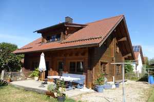 HOLZBLOCKHAUS mit gemütlicher Wohnatmosphäre in ruhiger Lage! – Erding (Kreis) – Vorschaubild 2