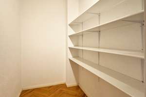 Renovierter Altbau mit Aufzug – Karl- Marx-Allee 60, 10243 Friedrichshain, Berlin – Vorschaubild 10