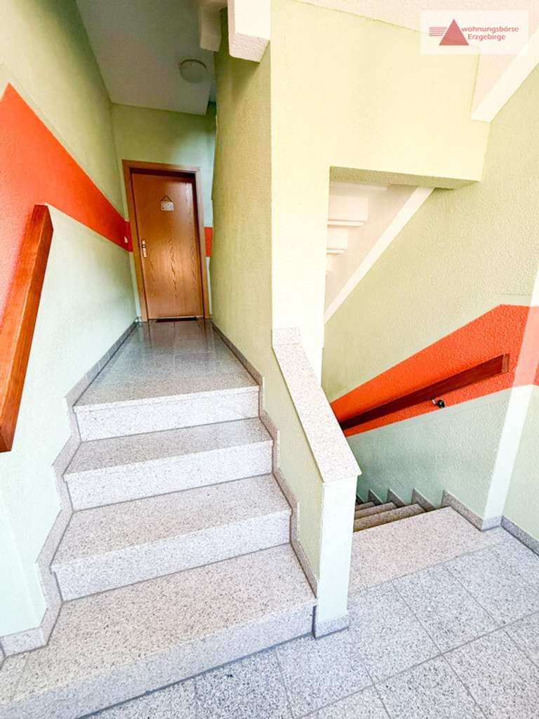 Immobilie in Pockau-Lengefeld - Pockau bei Zschopau: Saniertes Mehrfamilienhaus: 3 WE, voll vermietet, Balkone, Garage & Stellplätze - Bild 4