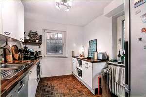 Große 4-Zimmer Wohnung mit hübscher Veranda und offenem Kamin. Ideal für Familien, da großer Garten – Friedensallee 365, 22761 Bahrenfeld, Hamburg – Vorschaubild 5