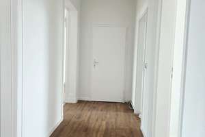 Frisch renovierte 3-Raum-Altbauwohnung in gepflegtem Haus mit Fahrstuhl! – 39124 Neue Neustadt, Magdeburg – Vorschaubild 15