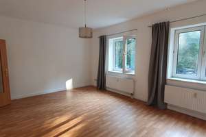 2-Raum-Wohnung am Park mit Einbauküche  