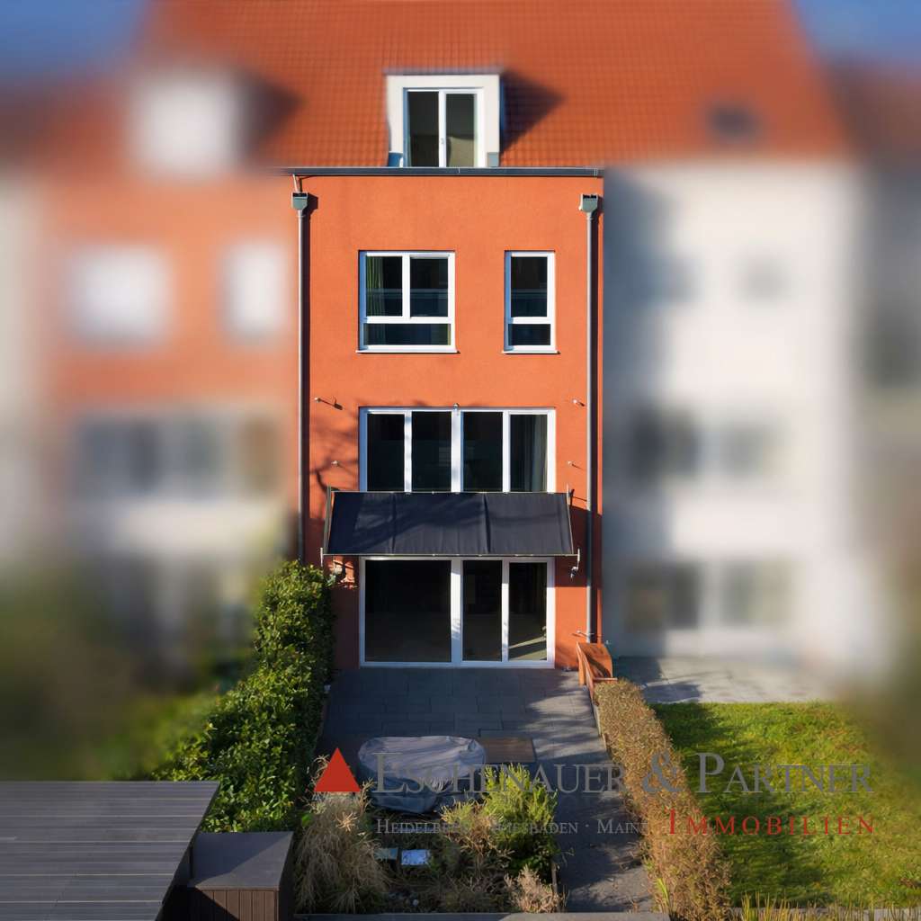 FAMILIENFREUNDLICHES ZUHAUSE IN HEIDELBERG – Großzügiges RMH mit Garten auf Erbpachtgrundstück