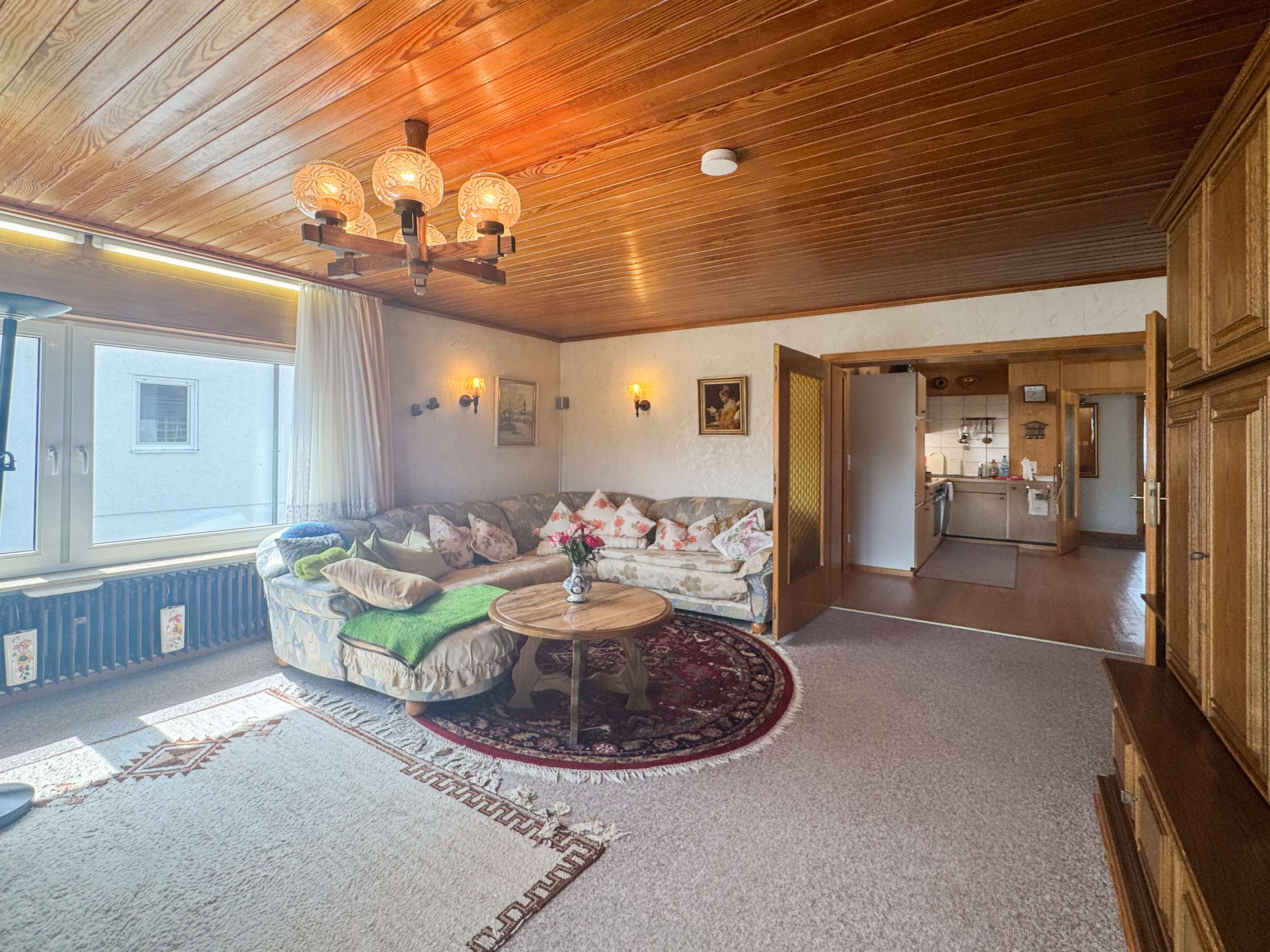 Immobilie in Riedstadt - Großzügiges und gepflegtes Zweifamilienhaus mit Garten, Terrasse, und Garagen sowie Ausbaupotenzial - Bild 11