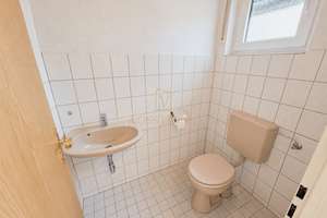 Reihenendhaus mit Terrasse, Balkon und viel Potential auf tollem Grundstück in ruhiger Lage – 61187 Schöneck – Vorschaubild 5
