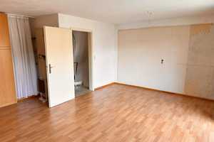 Attraktives Reihenendhaus mit Wintergarten und Bar im Keller – Familienfreundliches Wohnen – Ludwigsburg (Kreis) – Vorschaubild 18