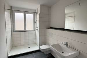 modernisierte 2 Zimmer Wohnung mit Balkon, Aufzug, Wärmepumpe, Wärmedämmung – Lange Str. 85, 58089 Wehringhausen, Hagen – Vorschaubild 2
