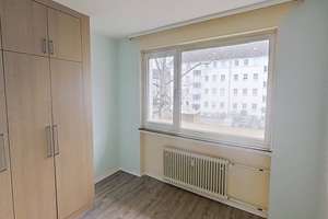 Großzügig geschnittene 3-Zimmer-Wohnung mit BALKON – Lahrkampstraße 23, 33104 Schloß Neuhaus, Paderborn – Vorschaubild 5