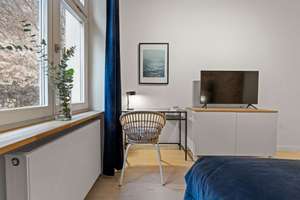 Luxurious, freshly renovated 4 room apartment in Prenzlauer Berg in the heart of Berlin – Die vollständige Adresse der Immobilie erhältst du vom Anbieter., 10405 Prenzlauer Berg, Berlin – Vorschaubild 22