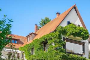 Traumlage mit Weitblick: Bezauberndes Anwesen in einer der begehrtesten Villenlagen von Königstein – Die vollständige Adresse der Immobilie erhältst du vom Anbieter., 61462 Königstein im Taunus – Vorschaubild 2