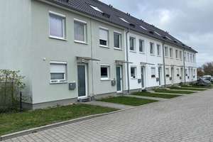 Modernes Reihenendhaus in Falkenberg am östlichen Stadtrand von Berlin neu zu vermieten