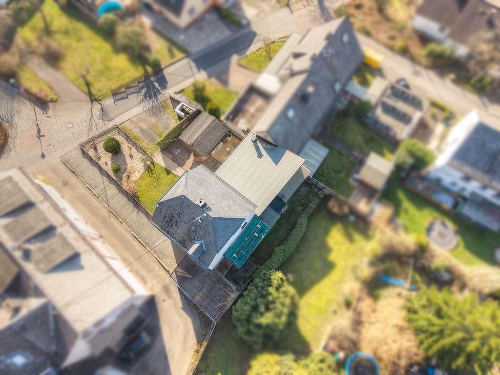 Immobilie in Hillscheid - Haus mit viel Platz für Familie und Hobbies - Bild 4