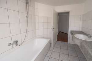 Wohnen im Grünen: 3-Zimmer-Dachgeschosswohnung in Bochum-Nord, 93 m² + Stellplatz – Die vollständige Adresse der Immobilie erhältst du vom Anbieter., 44807 Bergen/Hiltrop, Bochum – Vorschaubild 7