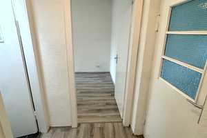 Frisch renovierte 1-Zimmer-Wohnung! – Gladbecker Straße 311, 45326 Essen – Vorschaubild 2
