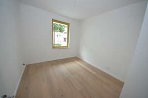 Wunderschöne 4-Zimmer-Wohnung im Neubau mit Garten, PARKETT/FuboHeizung und Balkon! – Zietenstraße 83, 9130 Sonnenberg, Chemnitz – Vorschaubild 4