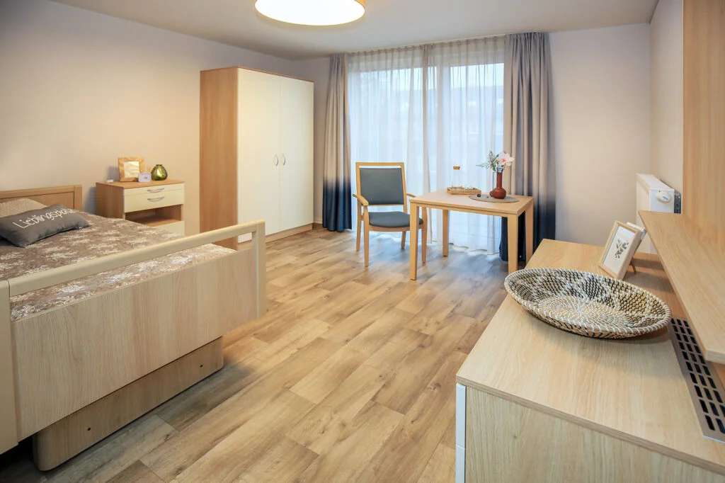 Immobilie in Nackenheim - Seniorenresidenz Mainz - Nackenheim - perfekte Kapitalanlage mit eigener Nutzungsoption - Bild 2