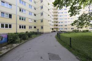 ÜBER DEN DÄCHERN BERLINS - MIT ÜBERDACHTEM BALKON & WEITBLICK - ZUM NEU GESTALTEN – Meller Bogen 12, 13403 Reinickendorf (Ortsteil), Berlin – Vorschaubild 25