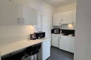 1-Zi.Wohnung 30 m² möbliert | 850€ |zentral nahe Uni BT ab 15.09. – Rathenaustraße 28, 95444 Altstadt, Bayreuth – Vorschaubild 4