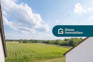 3-Zimmer-Dachgeschoss-Wohnung mit Balkon in Sonnenberg