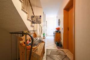 Charmantes Familienidyll mit Garage -
Wohnungseigentum mit Hauscharakter! – Die vollständige Adresse der Immobilie erhältst du vom Anbieter., 44359 Mengede (Ortsteil), Dortmund – Vorschaubild 2