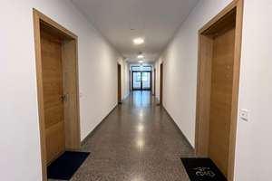 2,5-ZI-Wohnung mit großen Balkon in Toplage! Mitten in Frankfurts exklusiven Szeneviertel Bornheim – 60385 Bornheim, Frankfurt am Main – Vorschaubild 7