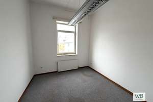 Maisonette -Altbauwohnungen + Balkon renovierungsbedürftig - Theaterwall Braunschweig – Die vollständige Adresse der Immobilie erhältst du vom Anbieter., 38100 Innenstadt, Braunschweig – Vorschaubild 7