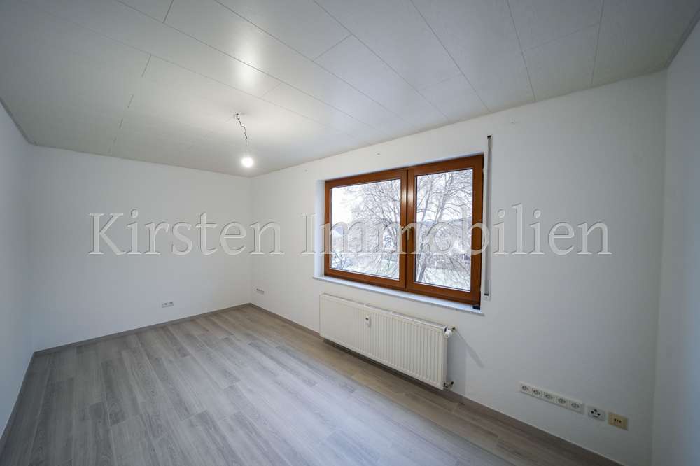 Immobilie in Haigerloch - Modernisierte 3-Zimmer-Wohnung mit Balkon und Garage – sofort verfügbar in Haigerloch-Owingen! - Bild 3