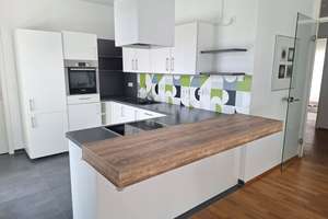 Exklusive 4-Zimmer-Whg. ca. 133 m², Sonnenbalkon, 2 Bäder, Aufzug, ruhige Rheinnähe in Plittersdorf – Die vollständige Adresse der Immobilie erhältst du vom Anbieter., 53173 Plittersdorf, Bonn – Vorschaubild 2