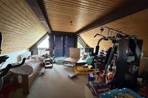 Freistehendes EFH mit Garten, PV-Anlage & Doppelgarage in Schwalbach-Elm – IV. Gartenreihe 4, 66773 Schwalbach – Vorschaubild 10