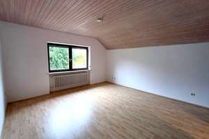 Ehemaliges Bauernhaus mit großem Garten – Die vollständige Adresse der Immobilie erhältst du vom Anbieter., 94342 Straßkirchen – Vorschaubild 10