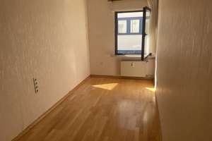 Schöne, helle 3 Zimmerwohnung mit Balkon und großen Garten in Koblenz-Goldgrube – Dominicusstr 7, 56073 Goldgrube, Koblenz – Vorschaubild 7