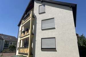 Porsche praktisch vor der Haustür: 3-Zimmer Wohnung mit zwei Balkonen und Tiefgaragenstellplatz – Wollinstraße 96, 70439 Zuffenhausen-Elbelen, Stuttgart – Vorschaubild 3